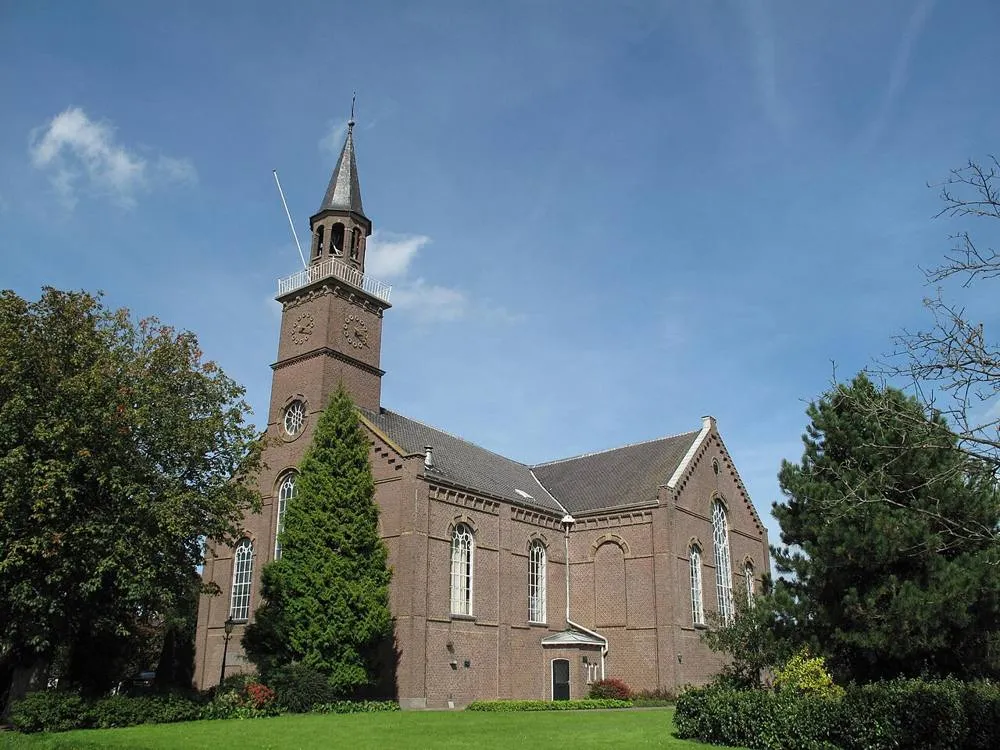 Fijnaart: Fijnaart, kerk foto8 2010-09-11 14.19