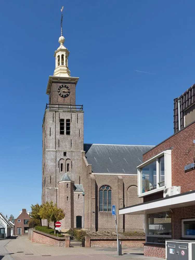 Hazerswoude-Dorp: Hazerswoude- Dorp, de Nederlands Hervormde kerk RM21046 foto5 2016-05-01 15.11
